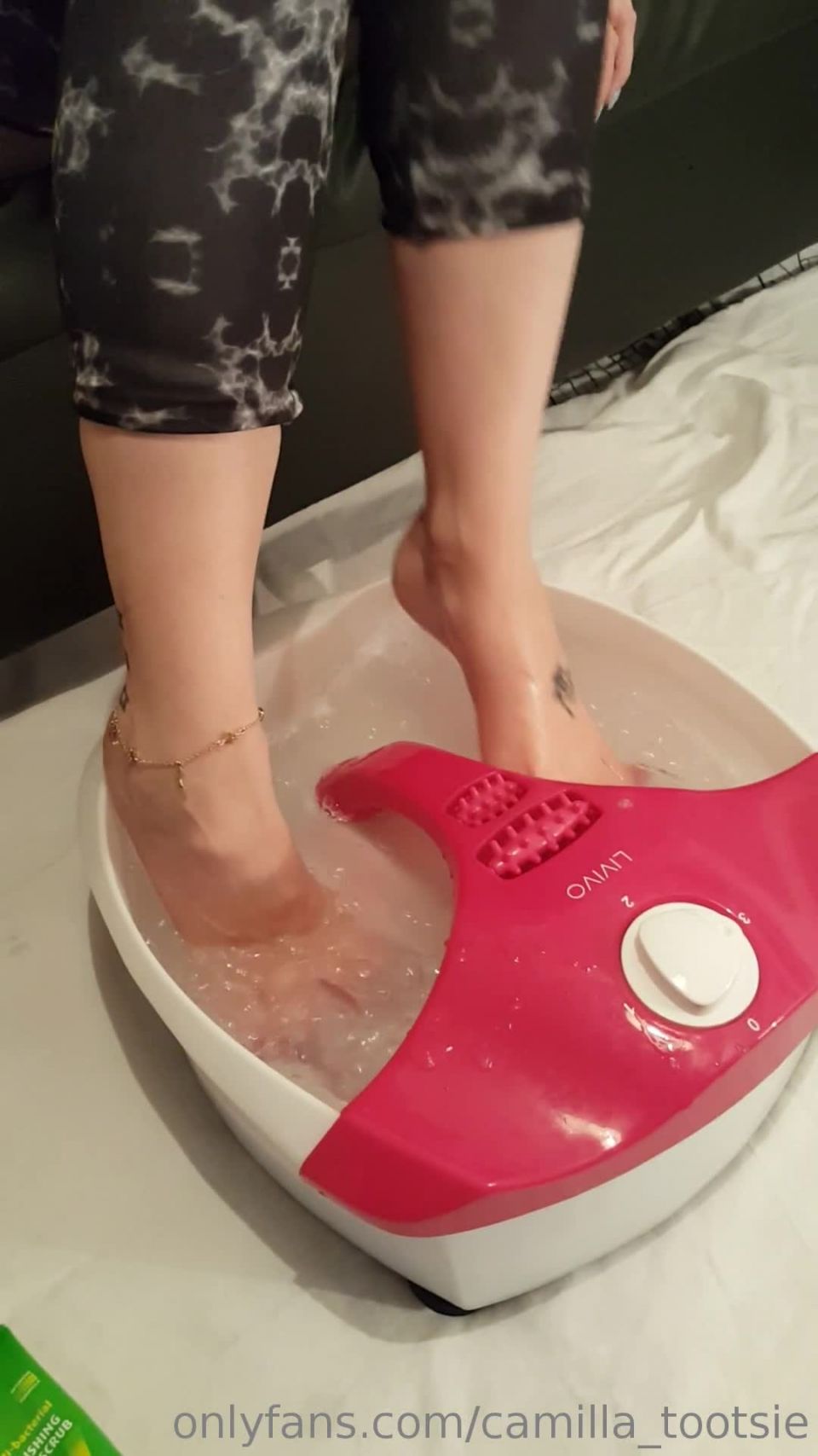 clip en línea 39 camilla_tootsie 01-03-2019 Nada supera a una burbuja caliente remojar después de un día duro s trabajo  fetiche  fetiche porno mamá dominación femenina