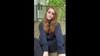 celestialtootsies no puede tomar nada hasta mañana así que pensé en pies porno