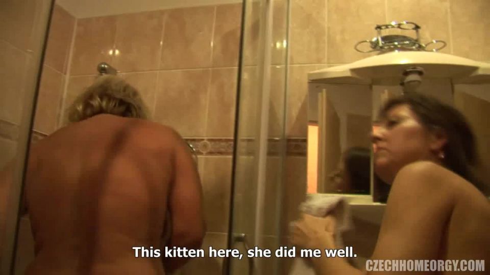 CzechHomeOrgy.com - Amateur - Mature Swinger Orgy Party Milf!