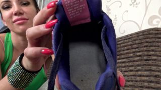 [GetFreeDays.com] Bianca - Dirty Sneakers and Sweaty White Socks k2s foot fetish