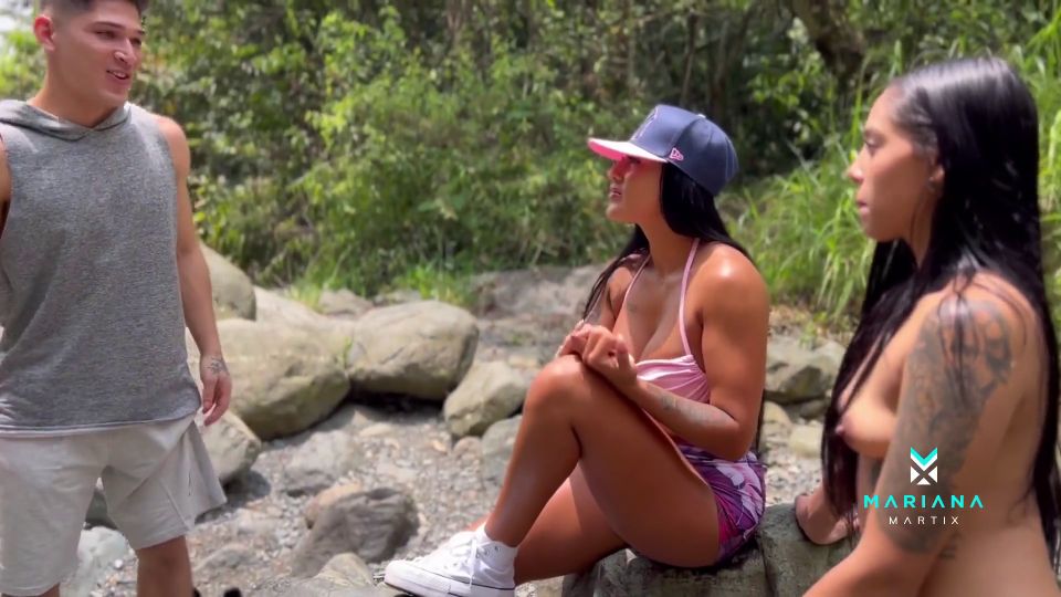 Mariana Martix - Cornudo Esposo Organiza un Trío Inesperado.