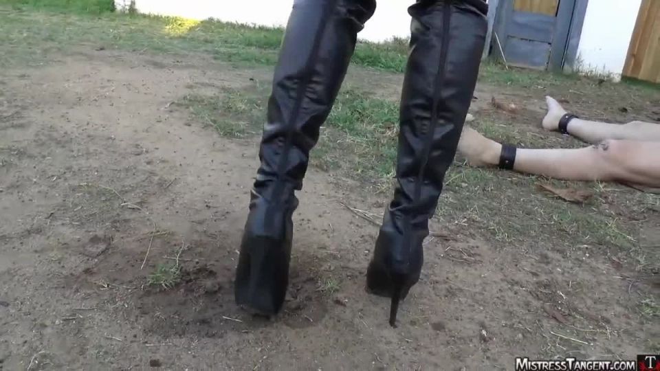 Mistrtess Tangent Femdom Yardwaste Humiliation (Fetish porn)