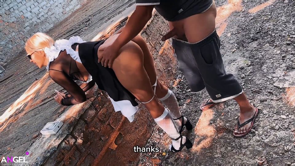 Angel Art - 18 años de edad colegiala Lets Seguridad Guardia tener sexo con ella para nuevo Iphone [1080p] - Adolescente