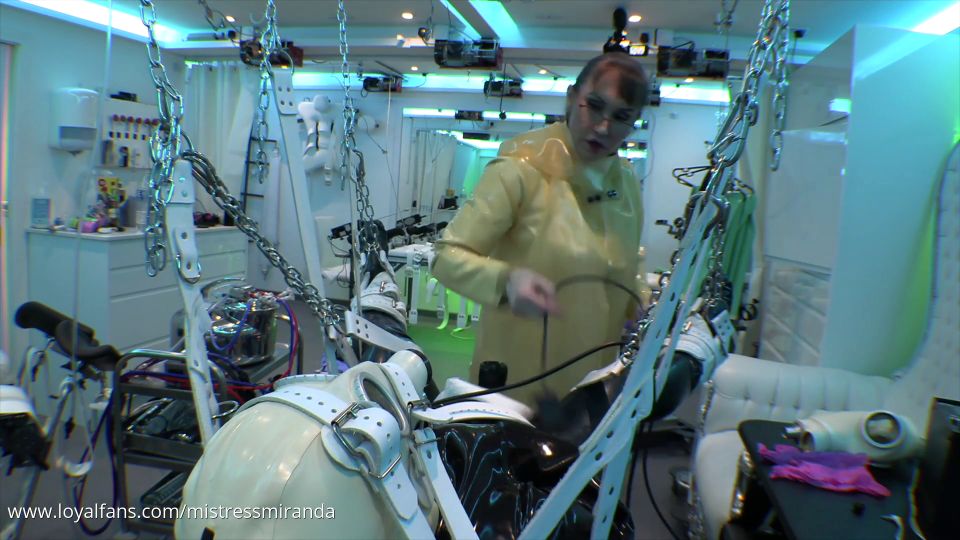 Miss Miranda - Glove Heaven and Hell - Latex