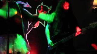 Candid – rock chick with some BIG MASSIVE ONES! part 2.