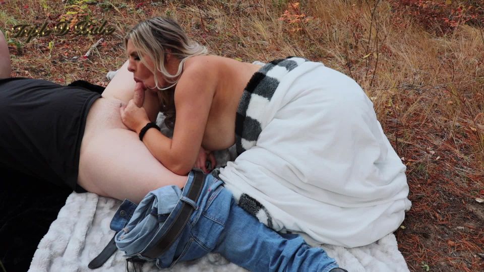 xxx clip 44 dee williams femdom TripleDBabe – Follando en el bosque, femdom joi en fetiche porno