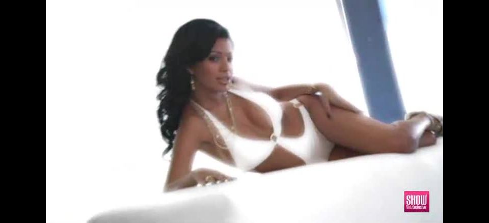 [SiteRip] ShowGirlzExclusive Sarah SHOW 2010