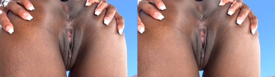 In The Crack.com - #1591 Anne Amari - Solo