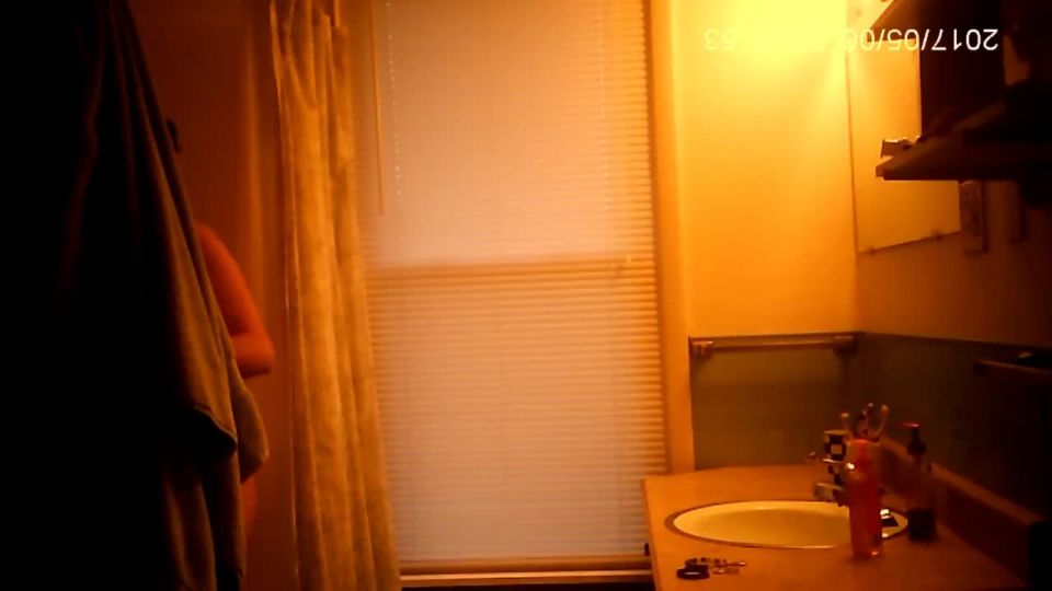 online clip 15 lindo rubia tetas webcam Sexy rubia tetona chica antes de ducha oculta cam  exclusiva