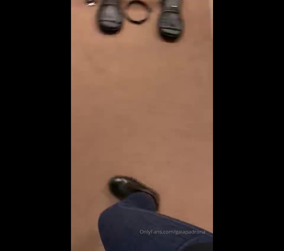 Mistress Gaia24-10-2019 -i piace non fare un cazzo   Ci sono le sguattere apposta per