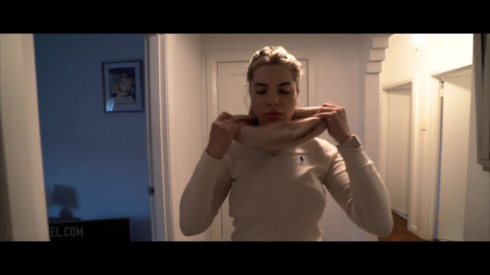 xxx clip 18 Natasha Zare, Nikki, Cobie - La entrega 2 en bdsm porno bdsm porno vids