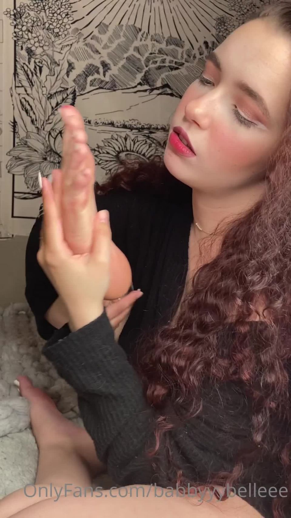 video gratis 6 jav fetiche de pies bebé belle – Primer juego de rol vídeo me hacen saber lo que piensan y si quieren ver más l_690 (@babbyyybelleee) (05.12.2020), pies sobre los pies porno