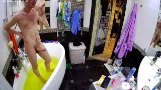 Alecia en bañera 2024-10-22 720P - Voyeur