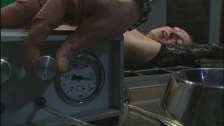 Der schwarze Dorn - Demütigung in der Heilanstalt 2 Fisting