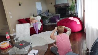 [Pornstar] JanaFox180908StrippedBikiniBTS