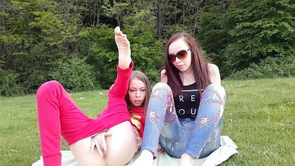 online video 10 Squirt in the Forest – Sexxy Lorry - sexxy lorry - public male fart fetish