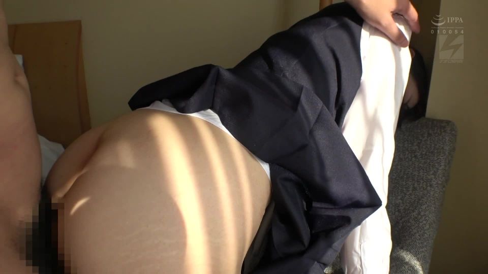 Conocí a un hombre que conocí por primera vez en la red, pero fue la última vez que conocí a un pequeño pecho J ● que vino a - JAV