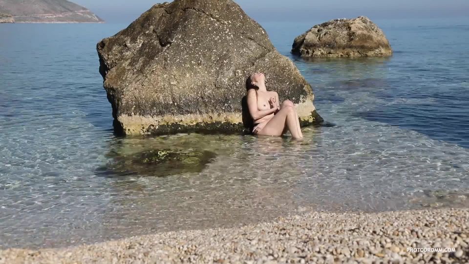 7114 Donna Morningtales - PhotoDromm