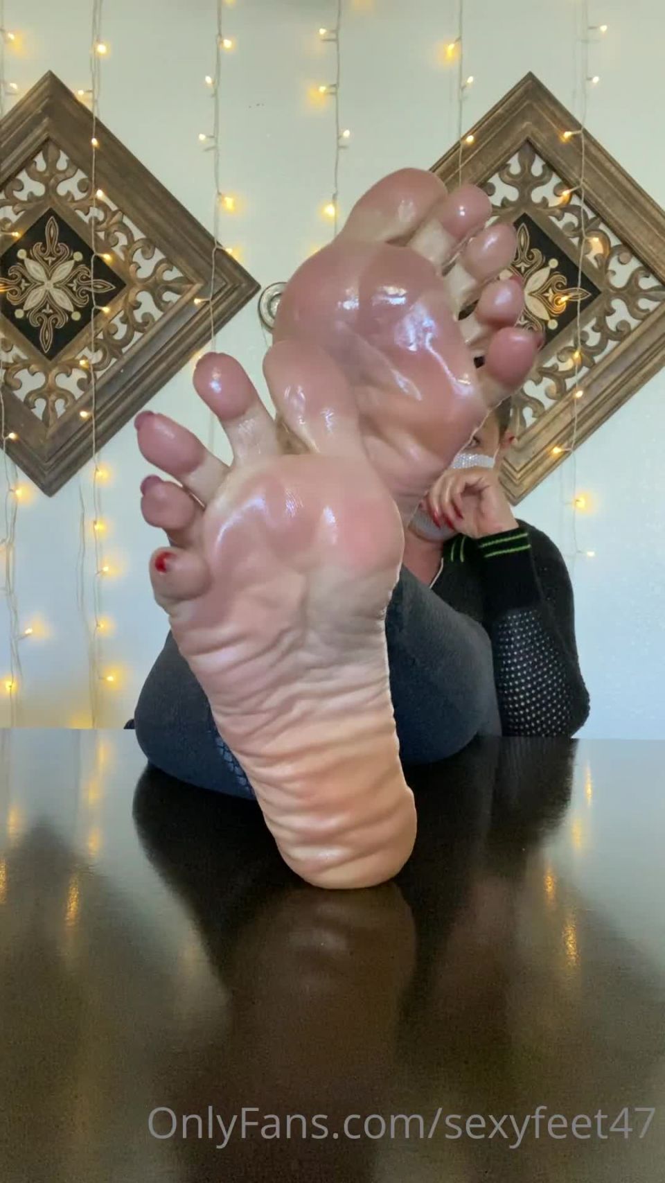 Sexyfeet47 Sexyfeet - happy humpday time to edge for me boys sorry i havent been to active i 28-04-2021
