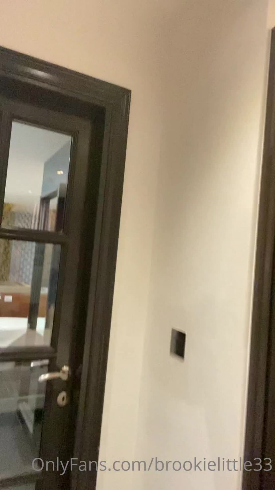 Brookie Little - brookielittle33 () Brookielittle - hey sexuals making content in a very sexy room 04-08-2021