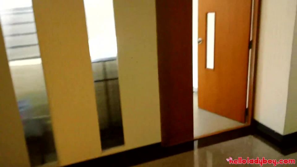 clip 30 098 Spor – Date on shemale porn 