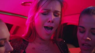 Video Alexis Crystal, Eveline Dellai, Angelo Godshack, Jenny Wild: ...