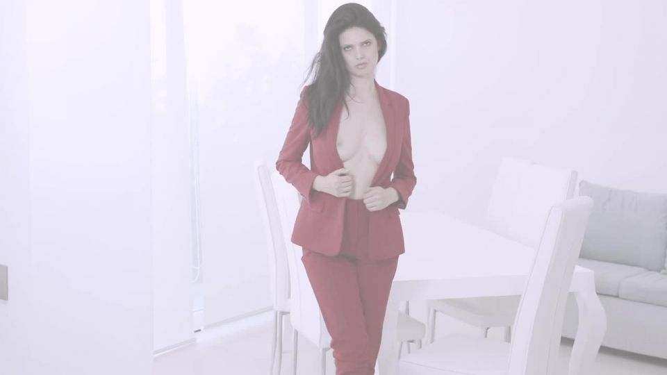 Photodromm presents clio envogue