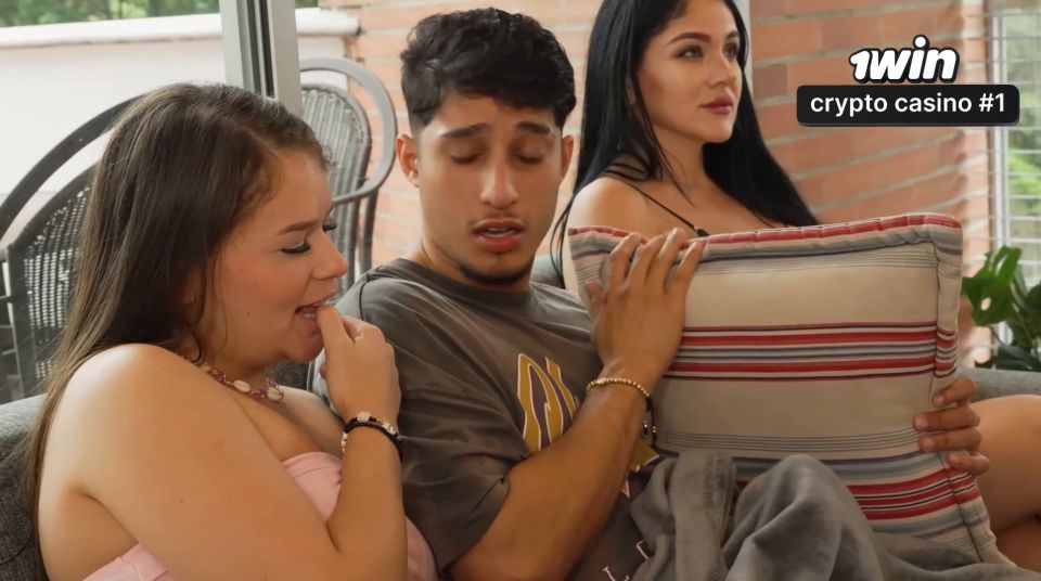 EmaRibeiro - madrastra folla secretamente al novio de su hijastra - FullHD 1080P