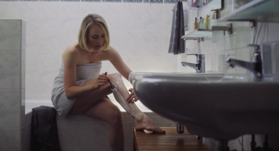 Bracha van Doesburgh, Karina Smulders - Nieuwe buren s02e06-09 (2016) HD 1080p - [Celebrity porn]