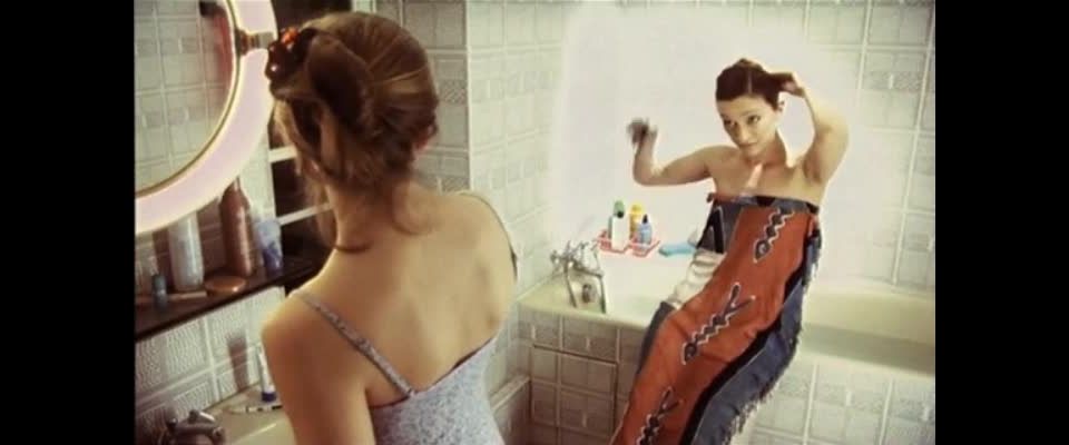 Maelle Genet, Mila Savic - Si par un soir d'ete une polonaise (2002)!!!