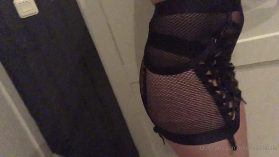 Lady Fatale - mistresslfatale () Mistresslfatale - i am such a tease tease sunday i will continue doing this until i have showed you 28-02-2021