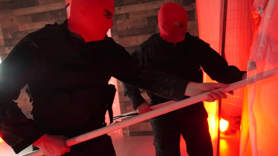 [waranlov.com] Wonderous Woman in Captivity: Part 2 | cosplay, コスプレ, superheroine, 女子プロレス, wrestling