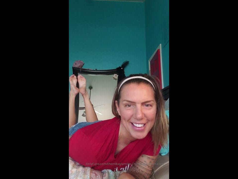 Mikayla Miles - Cum para Mikayla bebé de fin de semana JOI.