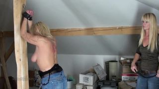 1692SpankingServer[Faphouse] - Nathali Bb latigazos por rubia señora - 1445