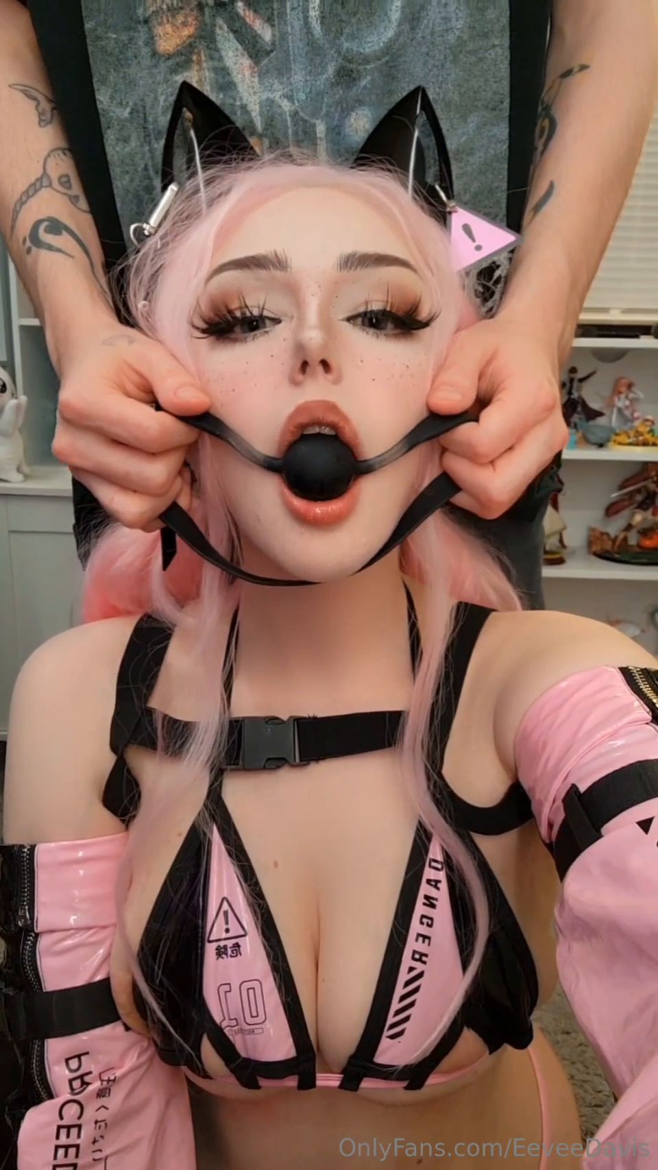 Eevee Davis (eeveedavis) PPV Cat Maid Blowjob Onlyfans (Amateur porn)