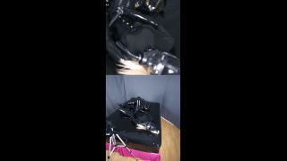 video gratis 24 femdom squirt femdom porno  Vickydevika - Sniffing Dildo Más de la escena Sniffing Dildo [Onlyfans] (UltraHD/4K 2336p)  fetiche