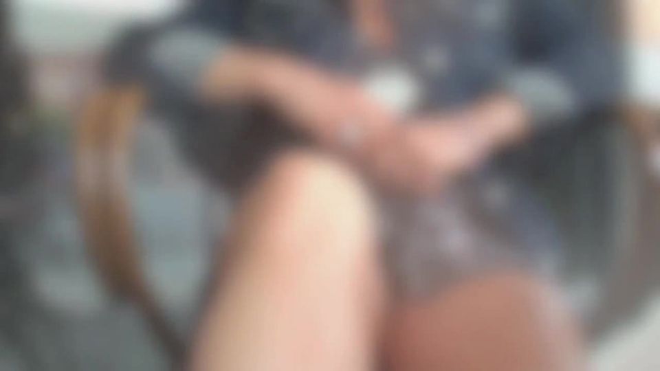 Arriba, sin bragas 3090