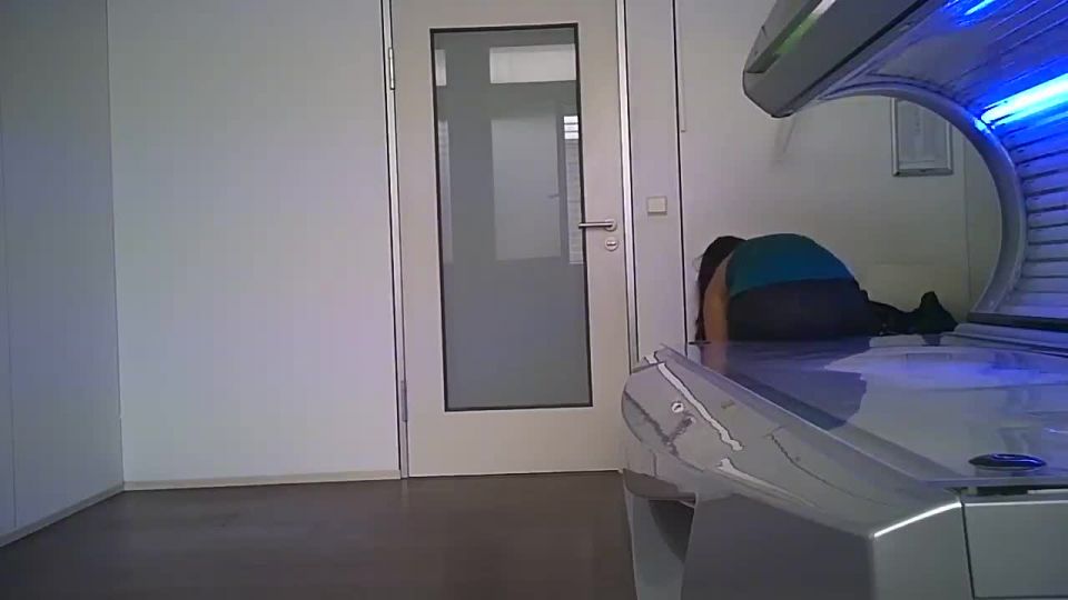 Germany Solarium Voyeur 5 Voyeur!