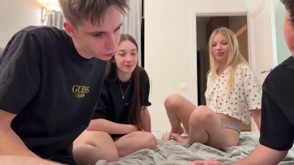 Chat de Sexo en Vivo 2024 Abril, 14 1:59:56 720p