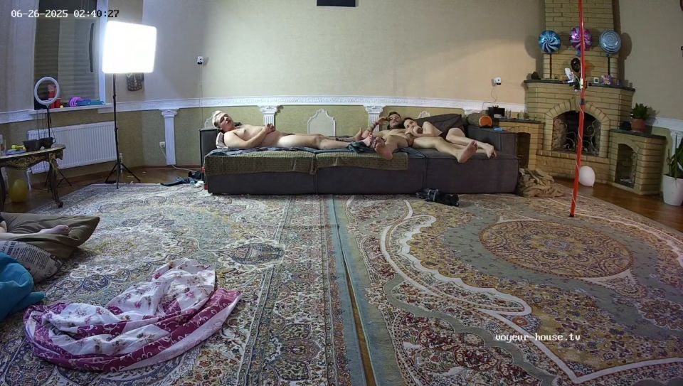 Voyeur House: La caliente de Eleonora 2025 Mamada Cam [HD 720P]