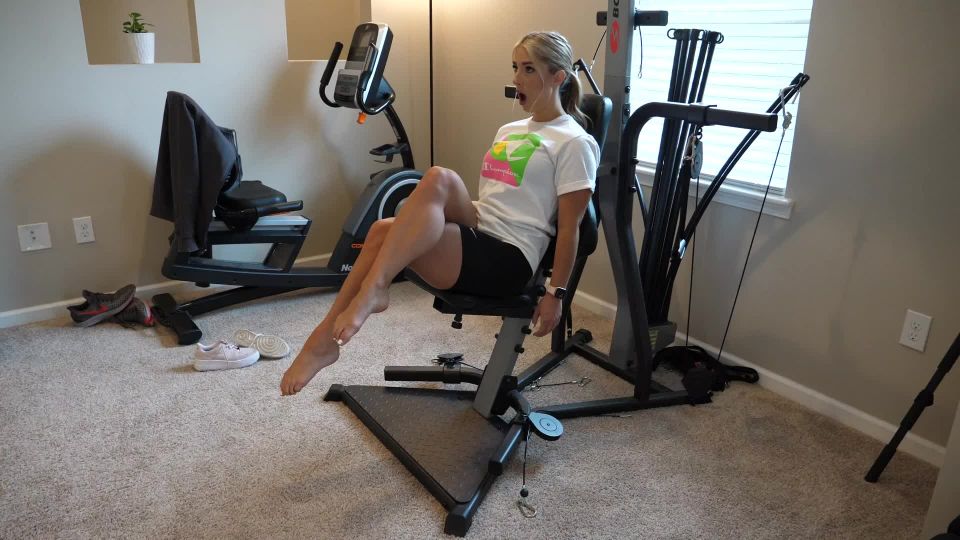 fetiche de las niñasSe fueHypnotized – Entrenador Victoria Entrenado a Obey