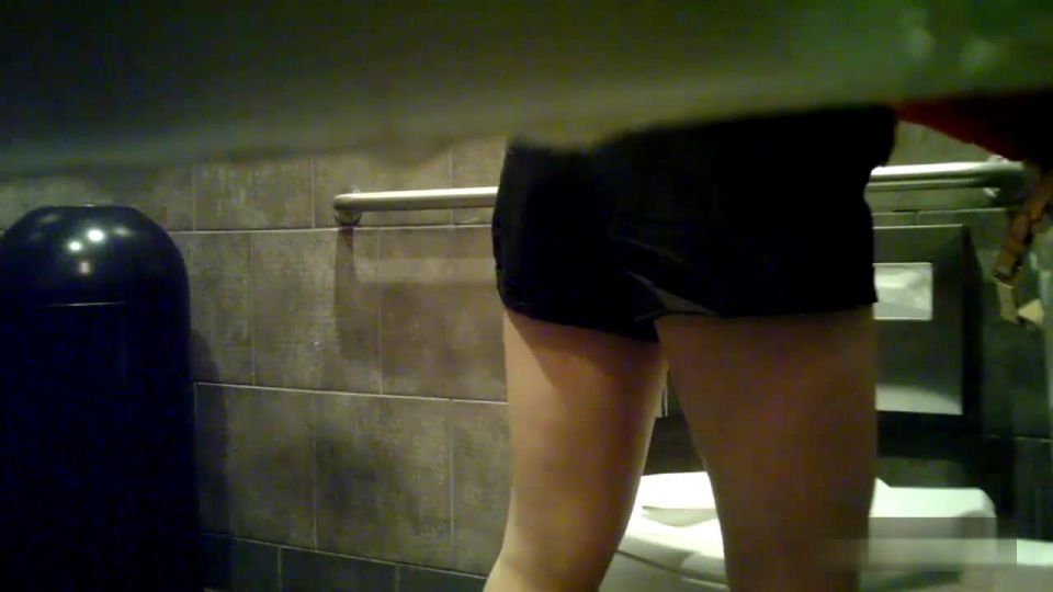 Porno en línea WC Indoor – Goldmine WC 9 (MP4, HD, 1280×720) Ver en línea o descargar!