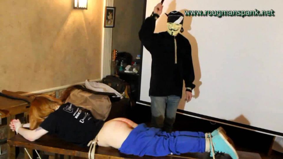 RoughManRedes de spank RoughManSpank 2020 2tatting