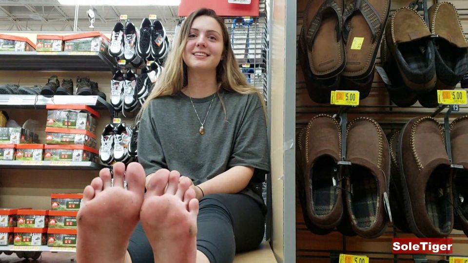 Footfetish Meeting Becca's Soles In A Store (zoletiger) - Foot Fetish