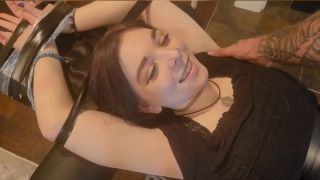 Festish – ¡Ciclismo completo de cosquillas en el cuerpo superior!