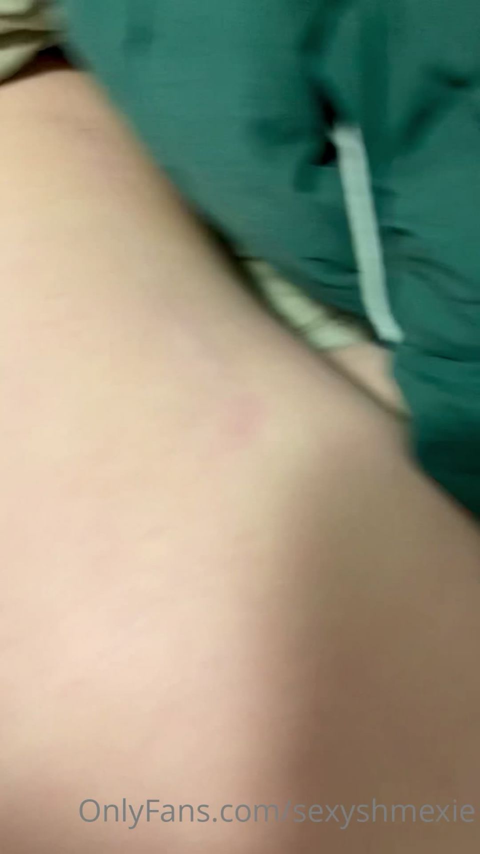 Onlyfans - sexyshmexie - Nothing special just a quick morning fuck Remember to catch me live at   pacific - 26-01-2021