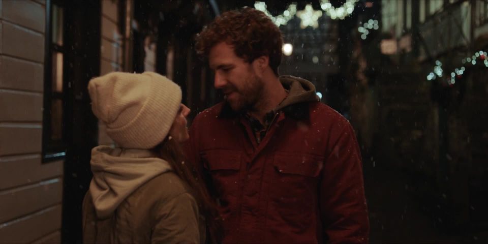 Seyneb Saleh - Over Christmas (UberWeihnachten) s01e02 (2020) HD 1080p - [Celebrity porn]