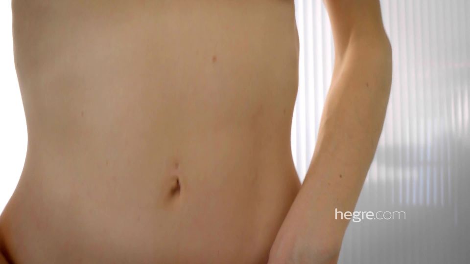 Porn online Hegre presenta Flora Photoshoot In Berlin – 09.01.2018 (MP4, 4K UHD, 3840×2160) ¡Ver online o descargar!
