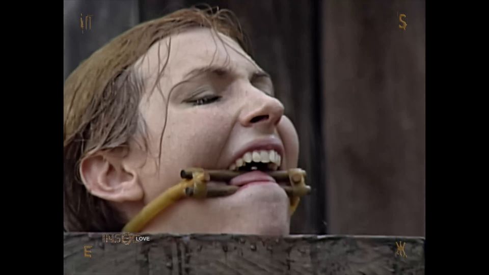 Wenona - Barn Swallow 1 (Fetish porn)