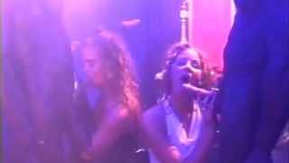 Desde el anochecer hasta abajo, escena 4